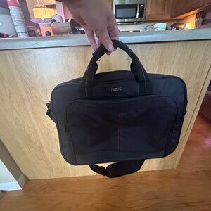 Targus Black Laptop Bag – Classic Briefcase Style with Shoulder Strap